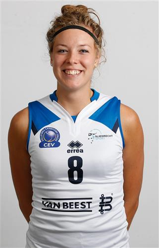 DE JONG Laura